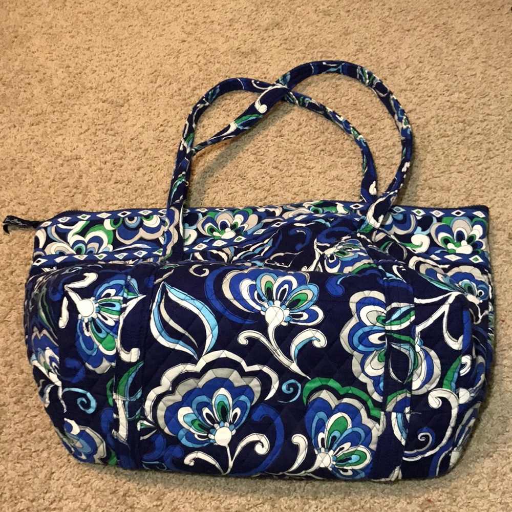 Vera Bradley zip tote bag